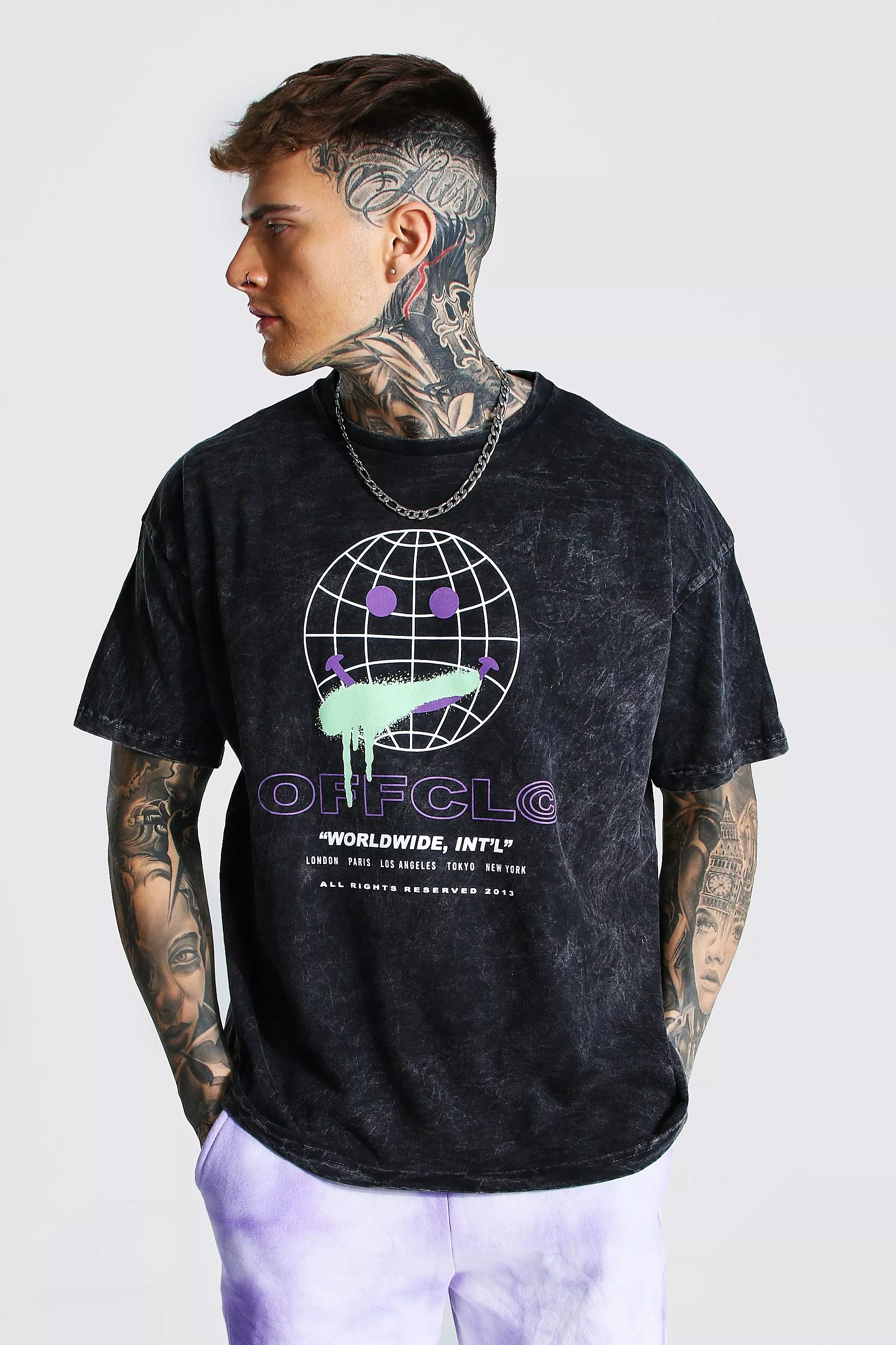 Oversized Globe Print Acid Wash T-shirt